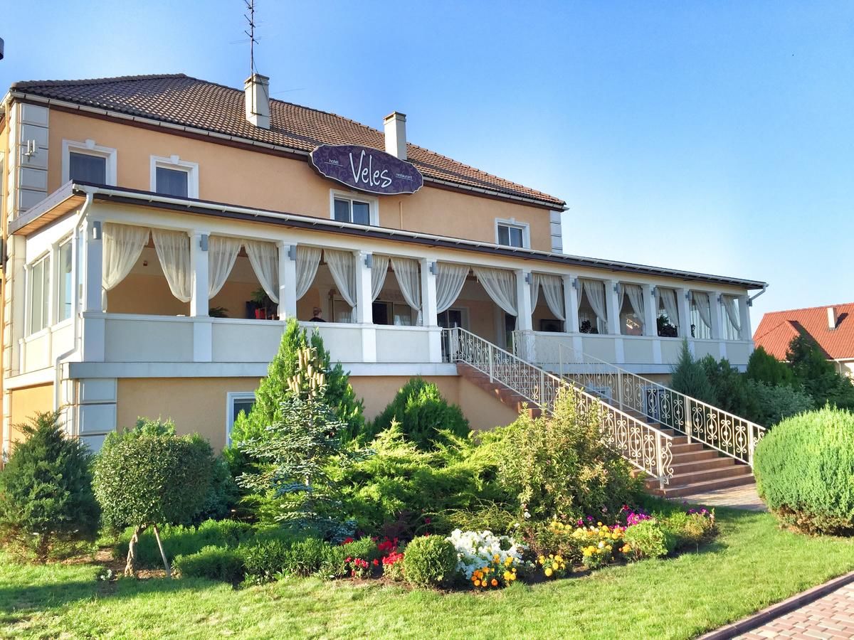 Отель Veles Hotel Фонтанка-5