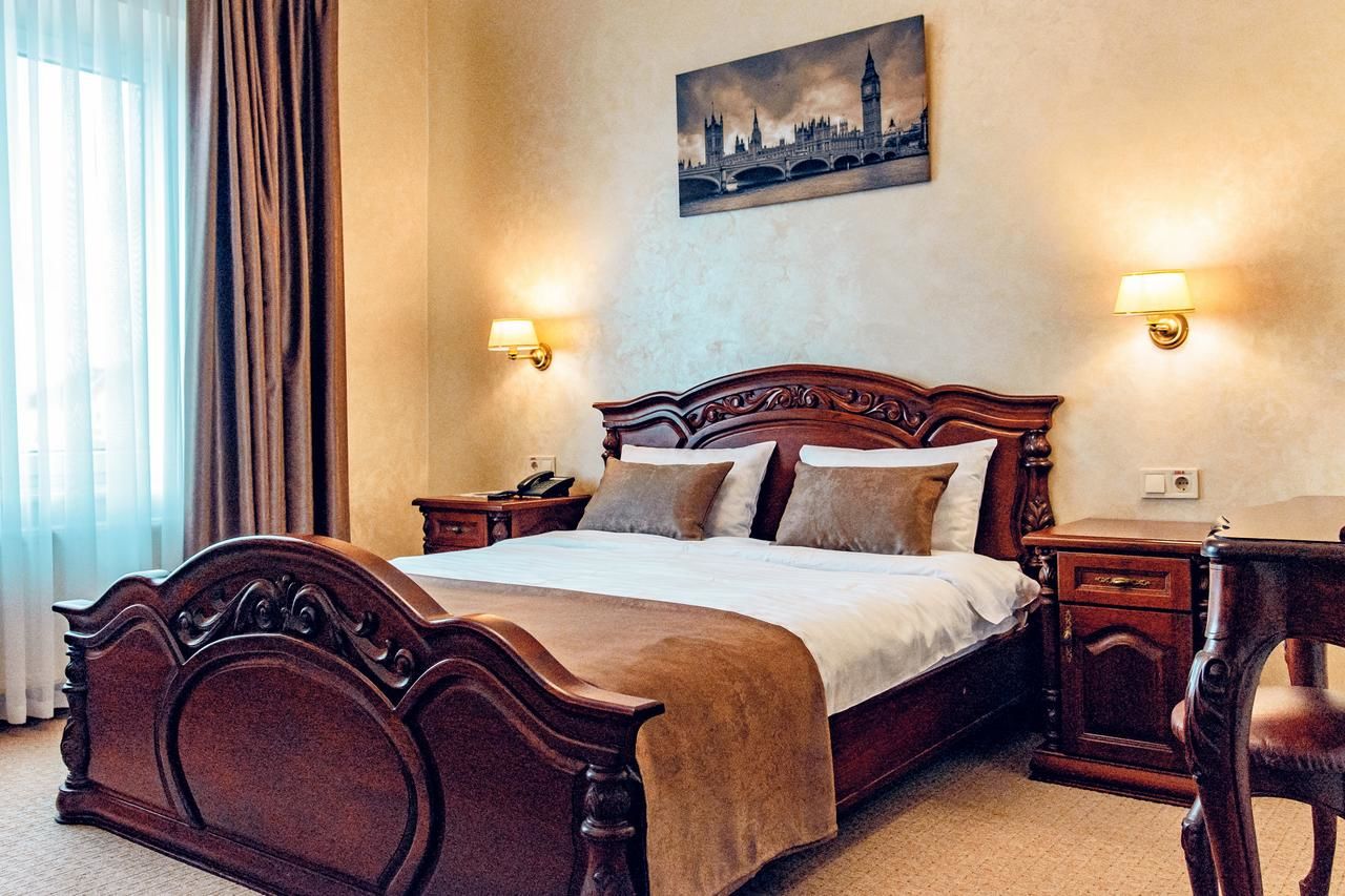 Отель Veles Hotel Фонтанка-47
